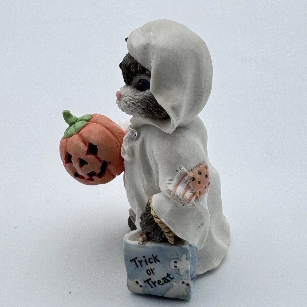 VTG Calico Kittens Gobblin Up The Fun Figurine Priscilla Hillman Halloween Ghost